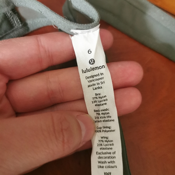 SOLD Lululemon Speed Up Sports Bra Size 6 - Picture 7 of 8